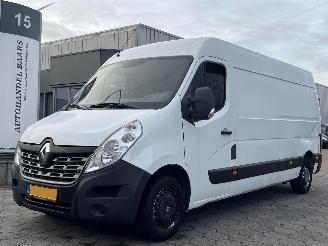 skadebil bedrijf Renault Master T35 2.3 dCi L3H3 2015/1