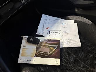 Peugeot 208 1.4 VTi Active picture 21