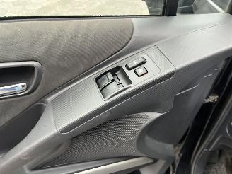 Toyota Corolla-verso 1.6 VVT-i Terra picture 14