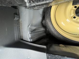 Daihatsu Cuore 1.0 Trend picture 8