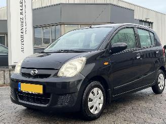 skadebil auto Daihatsu Cuore 1.0 Trend 2009/2