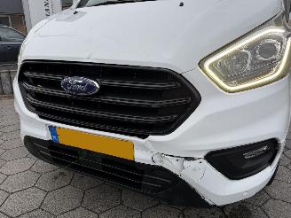 Ford Transit Custom 320 2.0 TDCI L1H2 Limited picture 3