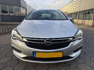 Opel Astra Sports Tourer 1.0 picture 2
