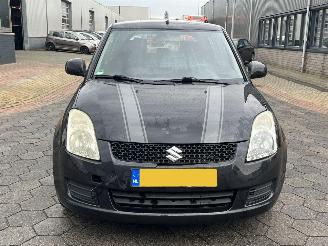 Suzuki Swift 1.3 Base picture 2