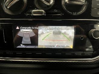 Volkswagen Up! 1.0 beats picture 20