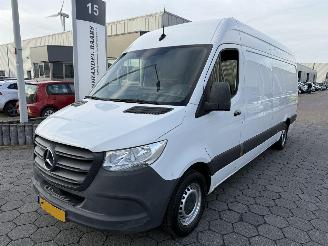 krockskadad bil bedrijf Mercedes Sprinter 311 2.2 CDI L4H2 EURO 6 2019/12
