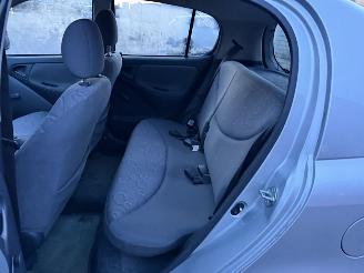 Toyota Yaris 1.3-16V VVT-i Luna picture 9