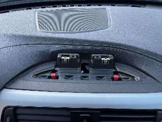 BMW 3-serie Touring 320i Luxury Edition picture 16