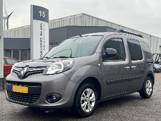 Vaurioauto  passenger cars Renault Kangoo Family 1.2 TCe 2017/3