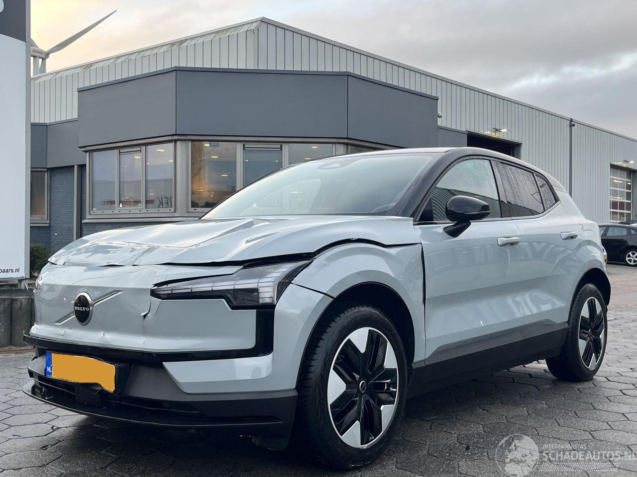 Volvo EX30 Single Motor Plus 51 kWh