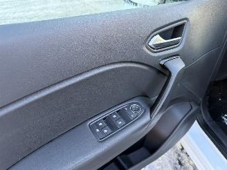 Renault Captur 1.6 E-Tech Hybrid 145 Zen picture 12