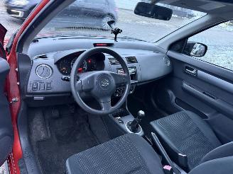 Suzuki Swift 1.3 GLS picture 16