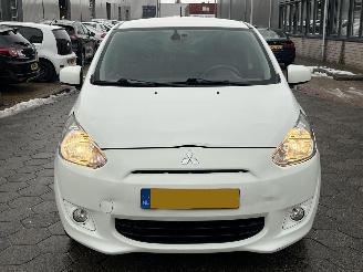 Mitsubishi Space-star 1.0 Bright AUTOMAAT picture 2