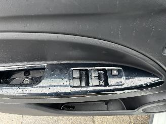 Mitsubishi Space-star 1.0 Bright AUTOMAAT picture 16