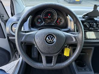 Volkswagen Up! 1.0 picture 21