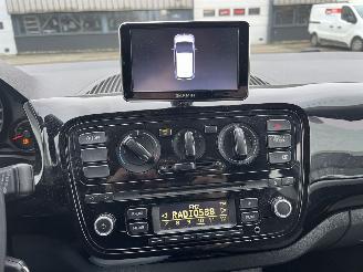 Volkswagen Up! 1.0 move up! BlueMotion picture 17