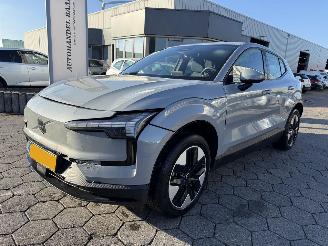 uszkodzony samochody osobowe Volvo EX30 Single Motor Extended Range Core 69 kWh 2024/4