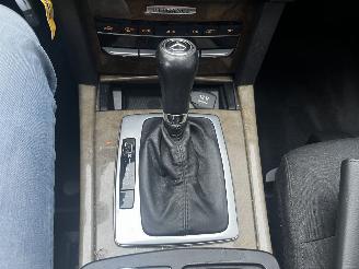 Vaurioauto  passenger cars Mercedes E-klasse 200 CGI Business Class Elegance 2012/3