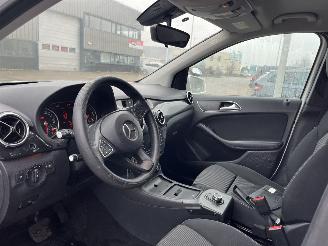 Mercedes B-klasse 220 d Ambition AUTOMAAT picture 19