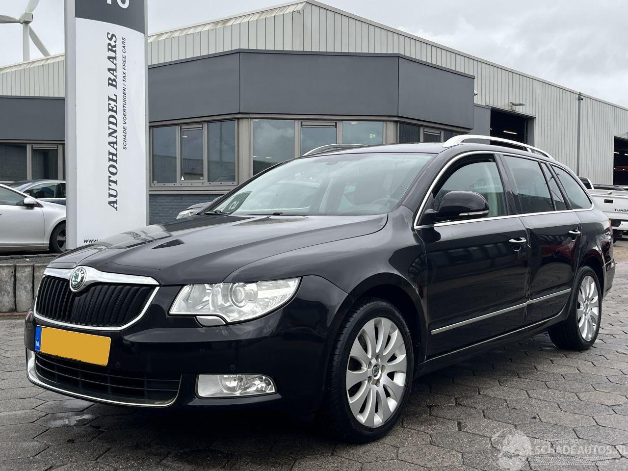 Skoda Superb 1.8 TSI   PANO. Elegance