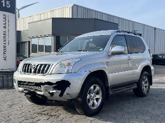Avarii autoturisme Toyota Landcruiser 3.0 D-4D VX HR Blind Van 2003/1