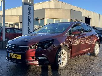 krockskadad bil auto Opel Astra 1.4T 150PK Executive nap 2018/3