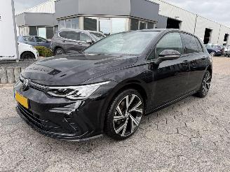 uszkodzony samochody osobowe Volkswagen Golf 1.5 eTSI R-Line 2022/1