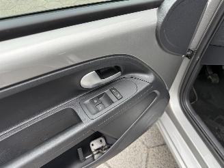 Volkswagen Up! 1.0 picture 8