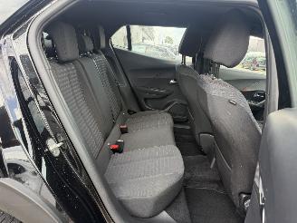 Peugeot 2008 1.2 PureTech Active Pack picture 15