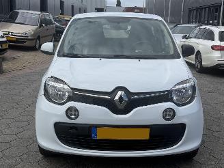 Renault Twingo 1.0 SCe Collection picture 2