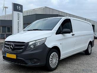krockskadad bil bedrijf Mercedes Vito 114 CDI Extra Lang AUTOMAAT 2015/8