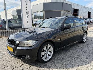 skadebil auto BMW 3-serie Touring 318i Business Line 2010/4