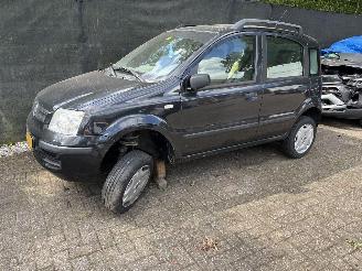 krockskadad bil auto Fiat Panda 1.2 SPORT. KLIMA 2005/8