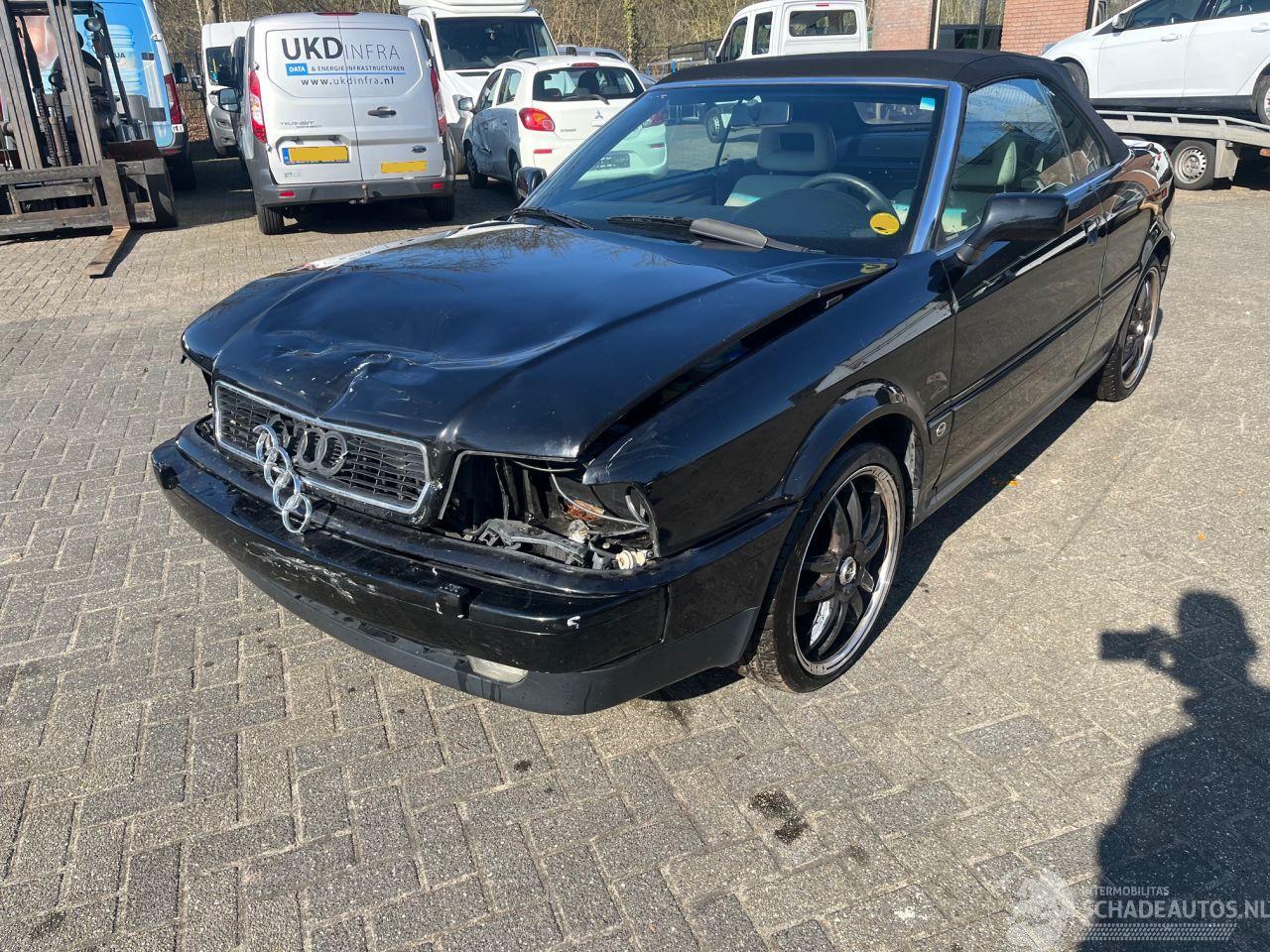 Audi 90 2.8 V6.  AUTOMAAT. 44000 milles. !!!