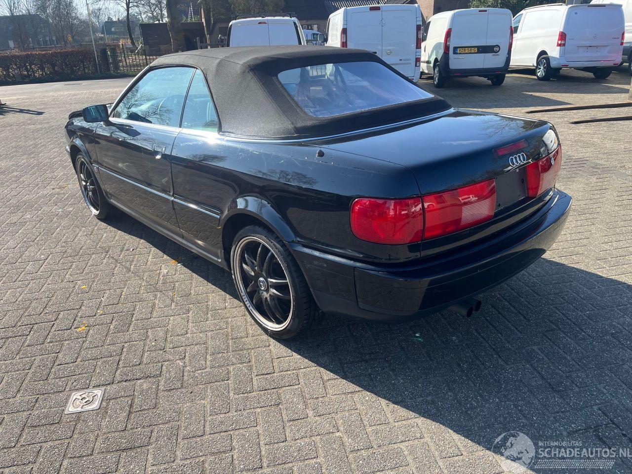 Audi 90 2.8 V6.  AUTOMAAT. 44000 milles. !!!