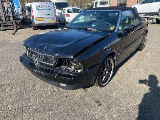 Coche accidentado Audi 90 2.8 V6.  AUTOMAAT. 44000 milles. !!! 1995/7