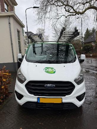 Schade bestelwagen Ford Transit Custom 2.0 TDCI l1 h1 trend 2018/7