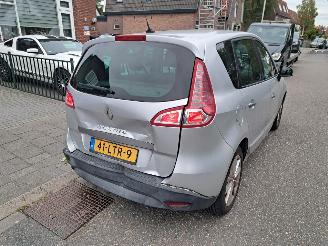 Renault Mégane Scénic 1.6i celcium picture 5