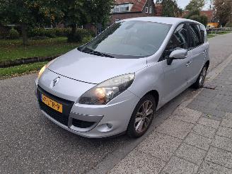 Avarii autoturisme Renault Mégane Scénic 1.6i celcium 2010/7