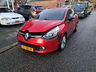 Coche accidentado Renault Clio 0.9 tce limited 2016/5
