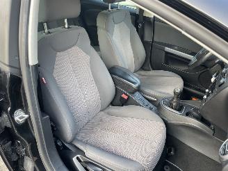 Seat Leon 1.2 TSI Businessline High AIRCO NAVI CRUISE PDC picture 12