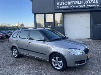 begagnad bil auto Skoda Fabia Combi 1.6-16V Ambiente Business AUTOMAAT 2009/1