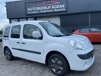 Tweedehands auto Renault Kangoo Family 1.6-16V Expression NAVI NIEUWE APK 2010/7