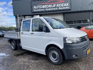 krockskadad bil bedrijf Volkswagen Transporter 2.0 TDI LANG AIRCO 6-person 2014/2