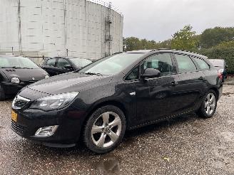 Opel Astra SPORTS TOURER 1.7 CDTi Edition AIRCO picture 2