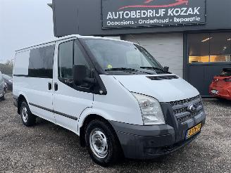 krockskadad bil bedrijf Ford Transit 2.2 TDCI Edition AIRCO DC 6-pers. 2012/11