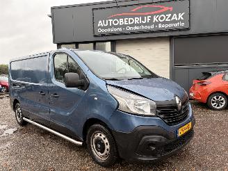 skadebil bedrijf Renault Trafic 1.6 dCi L2H1 Comfort Energy AIRCO NAVI CRUISE 2017/4