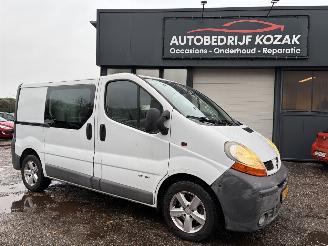bruktbiler bedrijf Renault Trafic 1.9 dCi DC Serie Speciale 6-pers. NIEUWE APK 2003/2