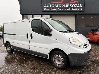 skadebil bedrijf Nissan Primastar 2.0 dCi L1H1 2007/10