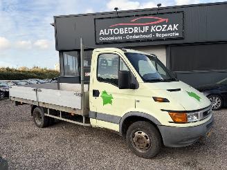 damaged commercial vehicles Iveco Daily 40C11 2.8 diesel N1 2001/11